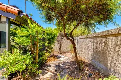 7263 N 6th Way, Phoenix, AZ 85020 - Photo 32