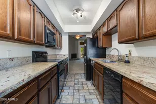 7263 N 6th Way, Phoenix, AZ 85020 - Photo 10