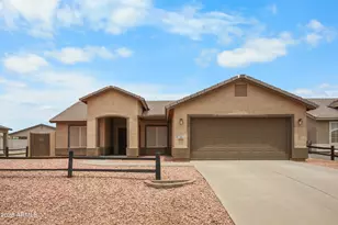 8390 W Coronado Dr, Arizona City, AZ 85123 - Photo 1
