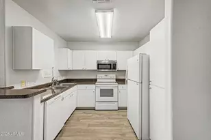 1295 N Ash St, Gilbert, AZ 85233 - Photo 10