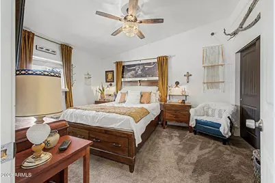 930 E Desert Avenue, Apache Junction, AZ 85119 - Photo 18