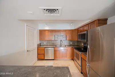 6502 N Central Avenue #C103, Phoenix, AZ 85012 - Photo 10
