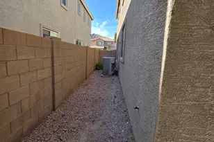 2709 W Redwood Ln, Phoenix, AZ 85045 - Photo 36