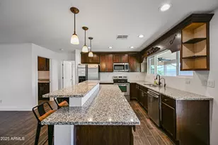 2914 E Michelle Dr, Phoenix, AZ 85032 - Photo 6