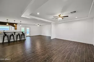 2914 E Michelle Dr, Phoenix, AZ 85032 - Photo 2