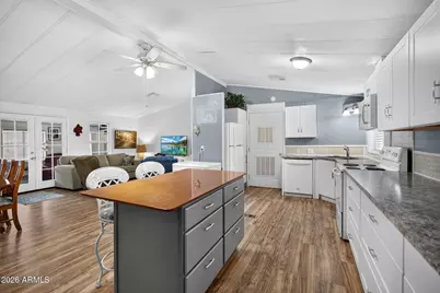 7307 E Juanita Avenue, Mesa, AZ 85209 - Photo 8