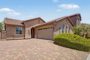 272 E Glacier Dr, Chandler, AZ 85249 - Photo 2