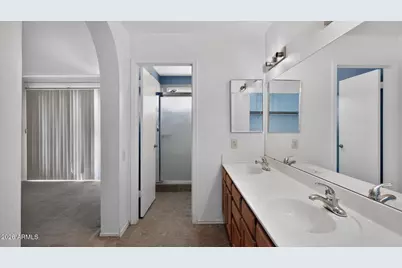 4900 W Earhart Way, Chandler, AZ 85226 - Photo 10