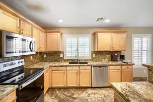 13383 W Post Dr, Surprise, AZ 85374 - Photo 6