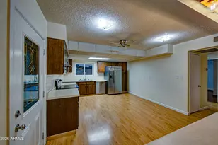 5562 W Edgemont Ave, Phoenix, AZ 85035 - Photo 8
