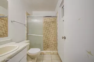 5562 W Edgemont Ave, Phoenix, AZ 85035 - Photo 16