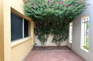 312 W Laguna Dr, Tempe, AZ 85282 - Photo 2