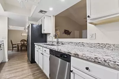 2929 E Broadway Road #85, Mesa, AZ 85204 - Photo 12