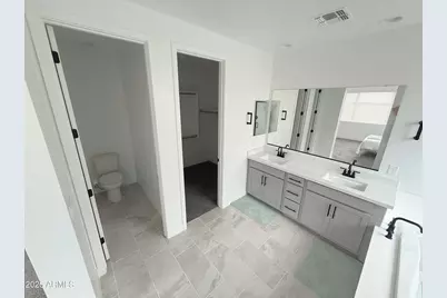 14843 W Sand Hills Road, Surprise, AZ 85387 - Photo 18