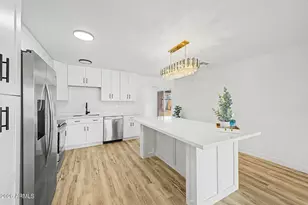 7202 W Shangri La Rd, Peoria, AZ 85345 - Photo 8