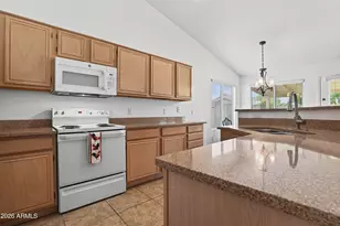 7439 W Louise Dr, Glendale, AZ 85310 - Photo 14
