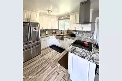 8310 N 55th Avenue, Glendale, AZ 85302 - Photo 4