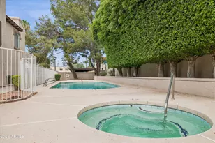 3102 E Clarendon Ave, Phoenix, AZ 85016 - Photo 8