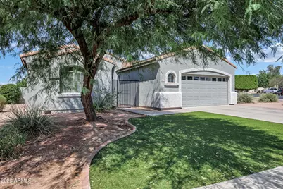 6625 S 16th Drive, Phoenix, AZ 85041 - Photo 2