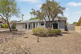 2276 E Christy Dr, Phoenix, AZ 85028 - Photo 4