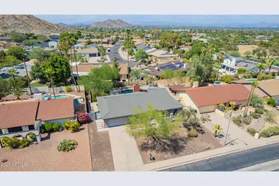 2276 E Christy Drive, Phoenix, AZ 85028 - Photo 36
