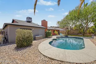 2276 E Christy Dr, Phoenix, AZ 85028 - Photo 32