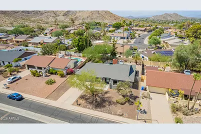 2276 E Christy Drive, Phoenix, AZ 85028 - Photo 38