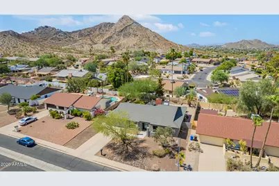 2276 E Christy Drive, Phoenix, AZ 85028 - Photo 1