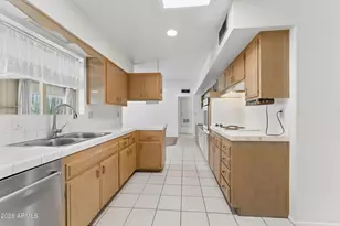 10208 W Pinehurst Dr, Sun City, AZ 85351 - Photo 22