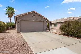 14739 W Watson Ln, Surprise, AZ 85379 - Photo 2