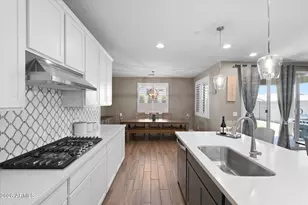 13179 W Redstone Dr, Peoria, AZ 85383 - Photo 6