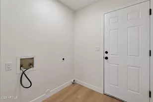 3907 E Coconino St, Phoenix, AZ 85044 - Photo 20