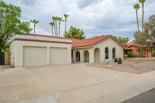 3907 E Coconino St, Phoenix, AZ 85044 - Photo 2