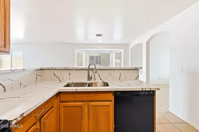 14006 N 126th Avenue, El Mirage, AZ 85335 - Photo 10