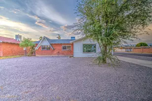 3700 W Cavalier Dr, Phoenix, AZ 85019 - Photo 32
