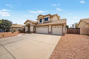7641 W Maui Ln, Peoria, AZ 85381 - Photo 2