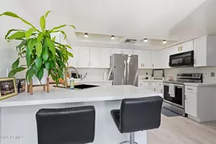 4205 E Ludlow Dr, Phoenix, AZ 85032 - Photo 6