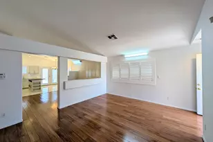 2824 W Angela Dr, Phoenix, AZ 85053 - Photo 14