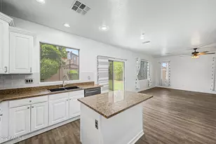 12175 W Chase Ln, Avondale, AZ 85323 - Photo 22