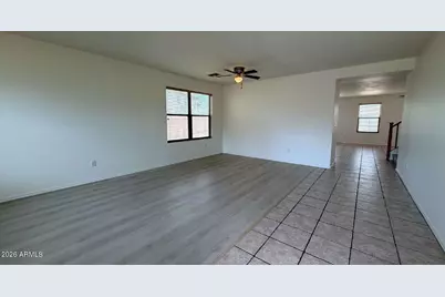 571 E Reflection Place, Chandler, AZ 85286 - Photo 4
