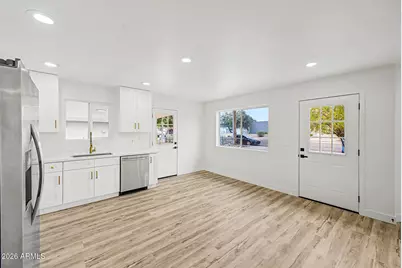 2344 W Cholla Street, Phoenix, AZ 85029 - Photo 8