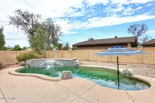 17640 N 1st Pl N, Phoenix, AZ 85022 - Photo 32