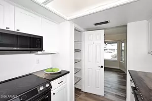 17640 N 1st Pl N, Phoenix, AZ 85022 - Photo 12