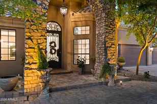 12671 S Honah Lee Ct, Phoenix, AZ 85044 - Photo 4