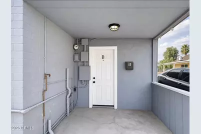 5915 W Palmaire Avenue #B, Glendale, AZ 85301 - Photo 2