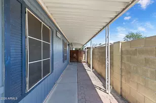2907 E Sequoia Dr, Phoenix, AZ 85050 - Photo 32