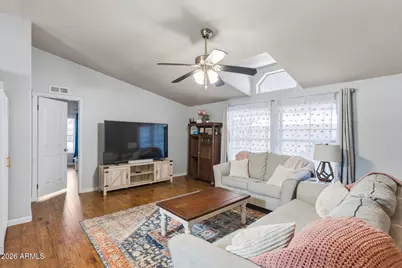 2907 E Sequoia Drive, Phoenix, AZ 85050 - Photo 2