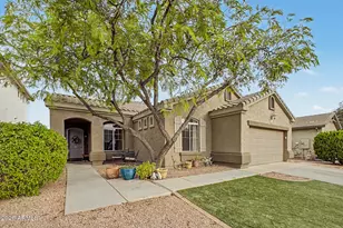 10547 W Desert Star Ln, Peoria, AZ 85382 - Photo 2