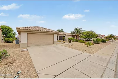 15612 W Grand Creek Lane, Surprise, AZ 85374 - Photo 8