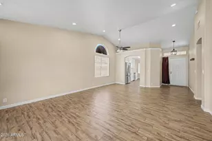 8564 W Ocotillo Rd, Glendale, AZ 85305 - Photo 8